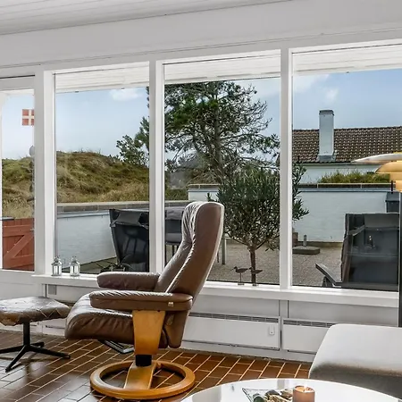 Ketilbiorn - 700m From The Sea By Interhome