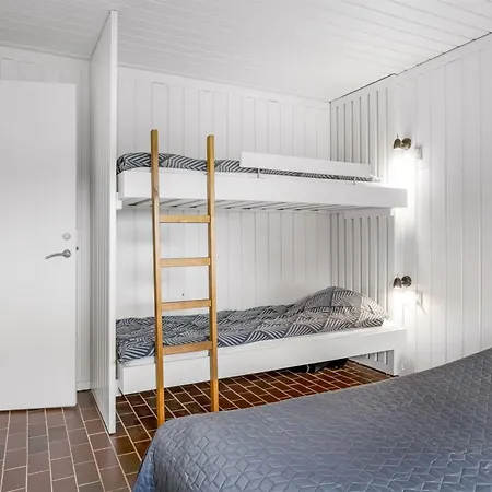 Ketilbiorn - 700m From The Sea By Interhome *